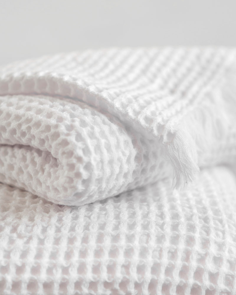 Mungo-Belgian-Waffle-Towel-White-03