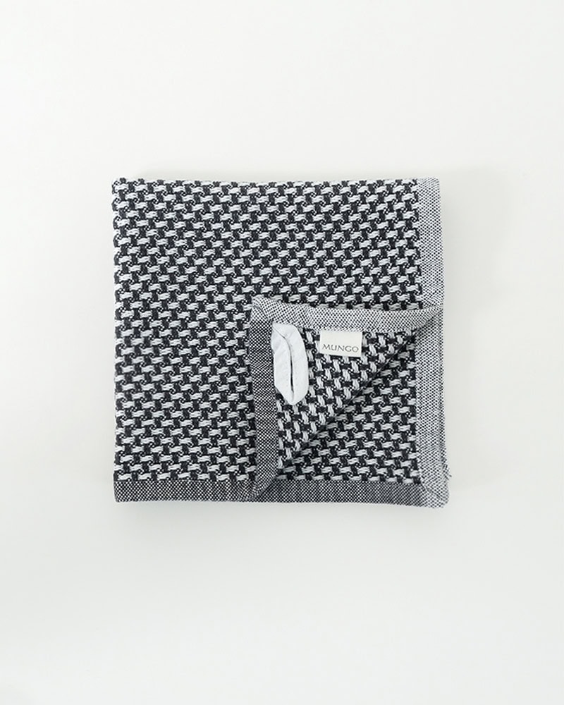 Mungo_Interlace_Facecloth_Grey_DSC08159