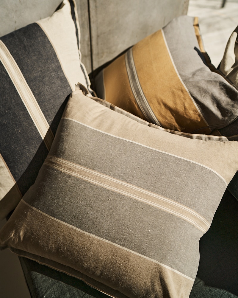 Mungo_Lisburn_Cushion_Mood_0445