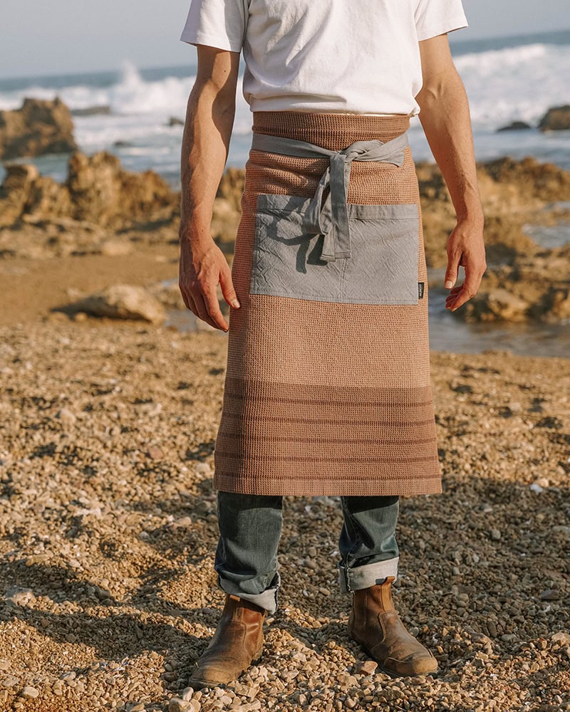 Mungo_Grill_Apron_Salmon_98