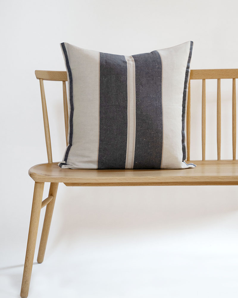 Mungo Lisburn Cushion Cover in Navy